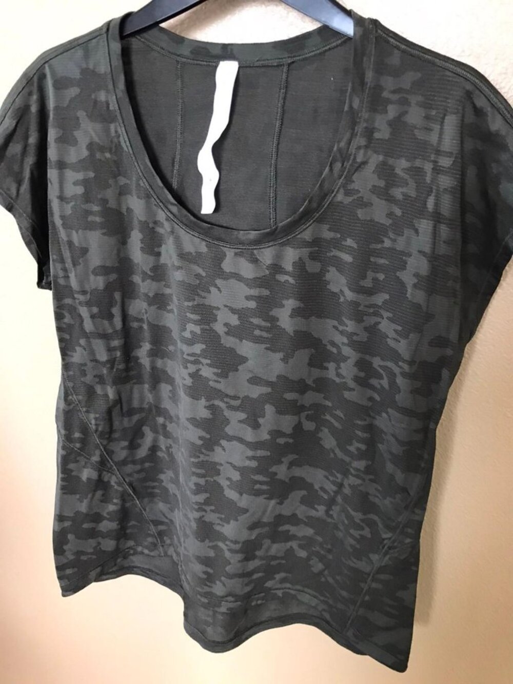 Lululemon Miles Ahead Short Sleeve Camo Top - Size 6